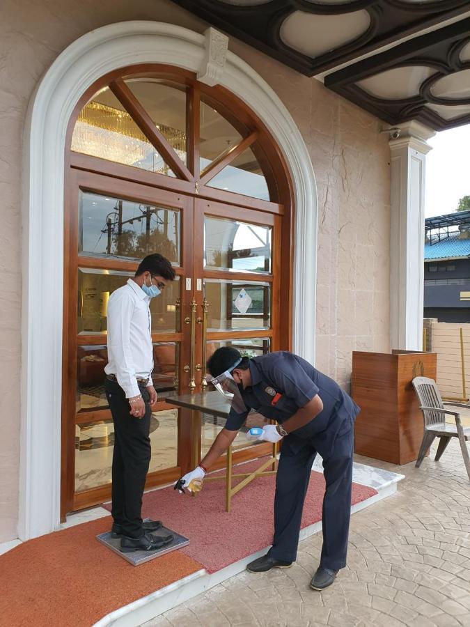 纳西克mbc城堡酒店 外观 照片